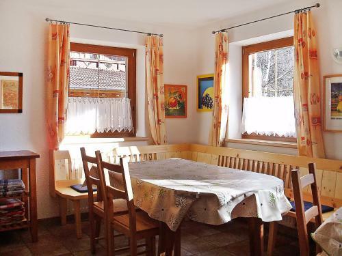 Holiday Home Am Weitfeld Langenfeld