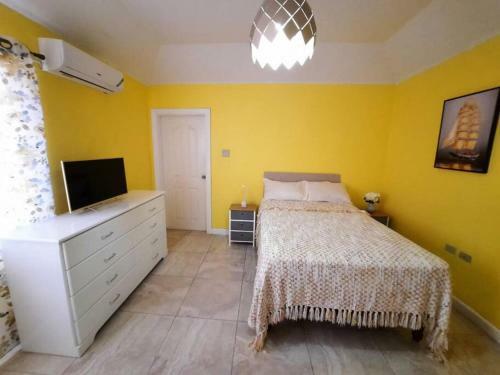 Apartamento Spacious 2 Bedroom In Portmore With Pool