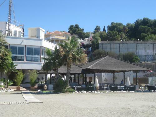 Apartamento En Villa Con Piscina