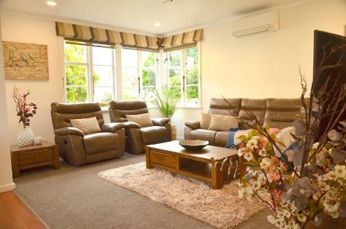Private Room In Shared House Near Auckland Cbd