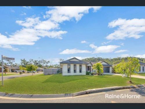 Award Winner House 4 Beds 2 Baths Airconditioned In Gladstone