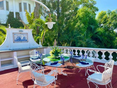 Villa Jade Luxury Full Service Staff Villa