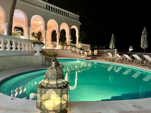 Villa Jade Luxury Full Service Staff Villa