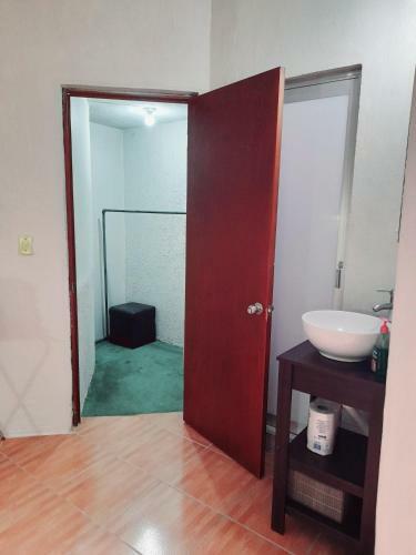 Hostal Suite Amplia Privada A 8 Min Del Centro