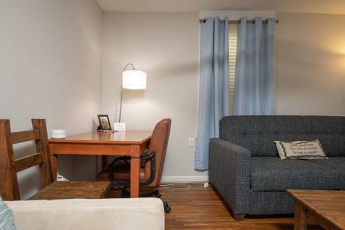 Redmont Revival-whole House-walkable-uab