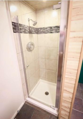 Apartamento Banff's Enchanted Forest Basement Suite
