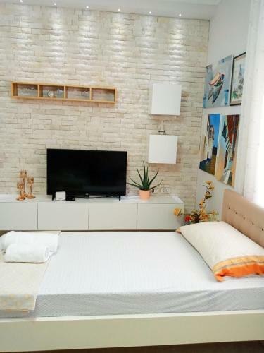 Unejs Apartment