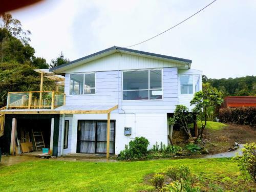 Butterfield Beach House Car Available