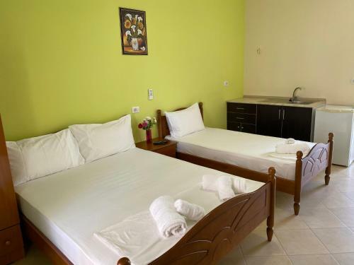 Golden Beach Apartments