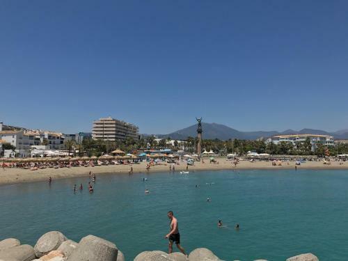 Marina Banus Apartment - Frontline Beach Suite - Puerto Banus
