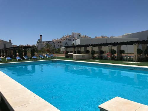 Marina Banus Apartment - Frontline Beach Suite - Puerto Banus