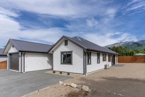 Hanmer Hideaway - Hanmer Springs Holiday Home