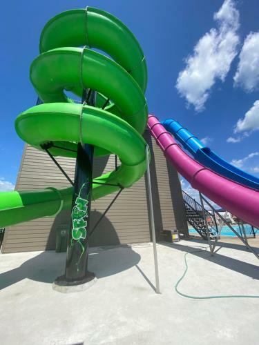 Apartamento Condo 2 Chambres Avec Parc Aquatique!