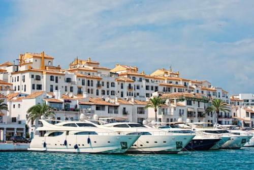 Apartamento Marina Puerto Banus