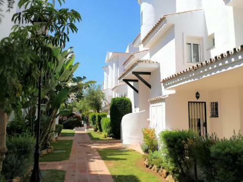 Apartamento Los Naranjos Puerto Ban�s VI