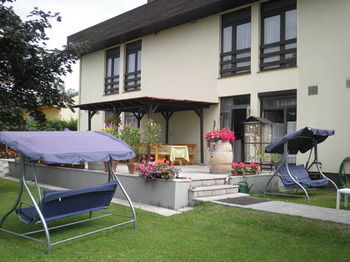 Hostal Wohlf�hlpension Illmitzerhof
