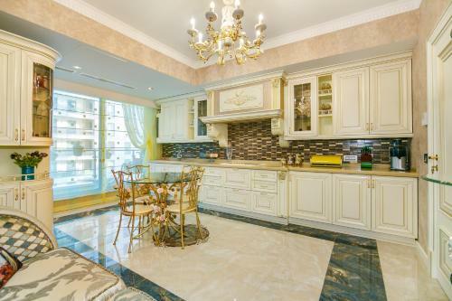 Apartment On Vip Nizami Street