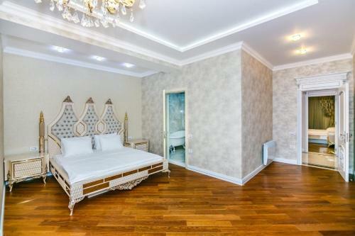 Nizami Street Vip Apartment