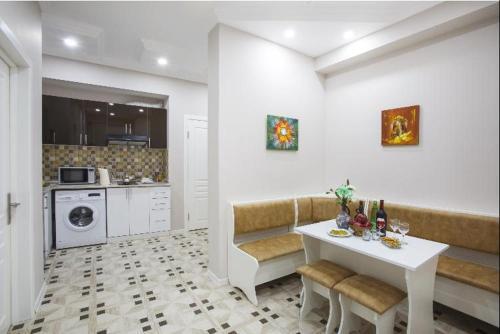 Aparthotel Leyla Apartmens 1