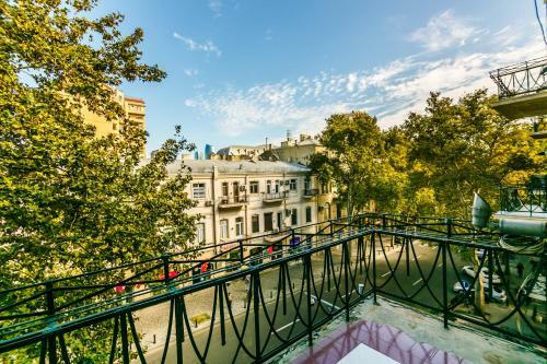 Apartment At Nizami Street