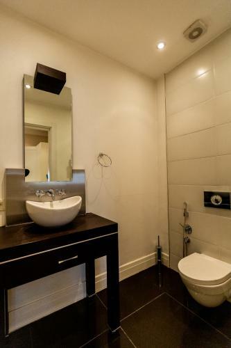 Luxury Central Seaview Apartment