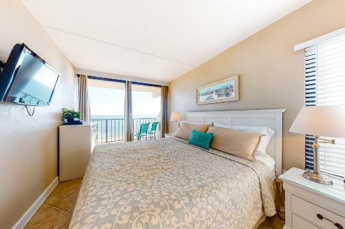 Island Winds East