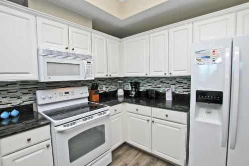 Crystal Shores West By Youngs Suncoast