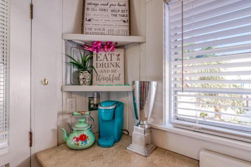 The Cotton Candy Beach House Cottage