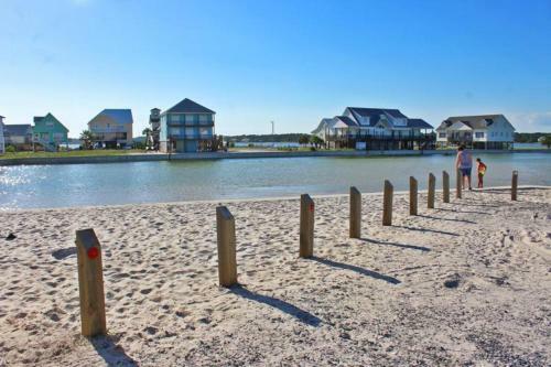 West Side Cottages Unit B By Youngs Suncoast