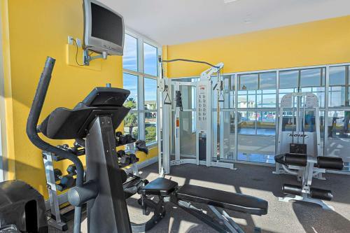Hotel Crystal Shores III