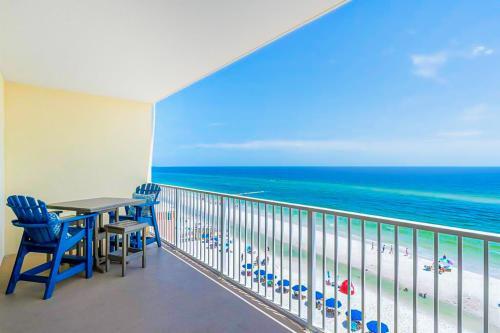 Hotel Crystal Shores III