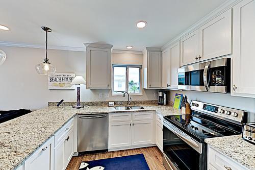 The Sand & Surf Beach House A & B