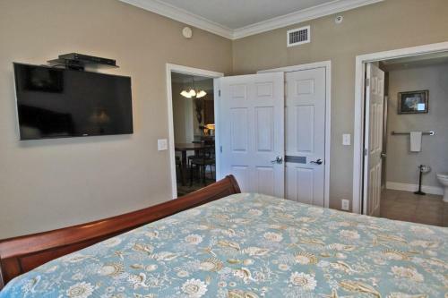 Crystal Tower 1205 By Youngs Suncoast
