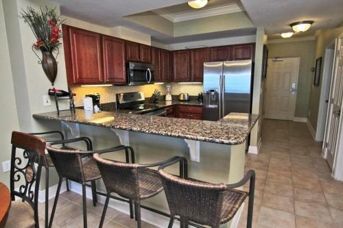 Crystal Tower 1205 By Youngs Suncoast