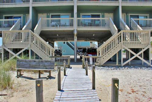 Summerhouse West By Youngs Suncoast