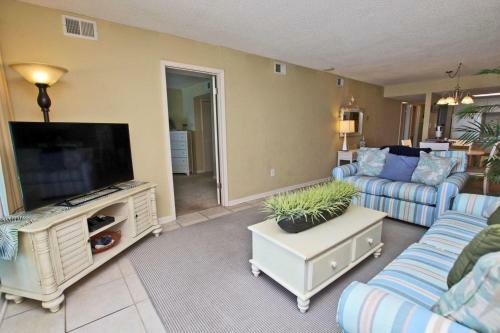 Castaways By Youngs Suncoast
