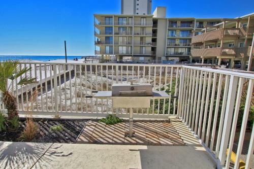 Legacy 102 By Youngs Suncoast