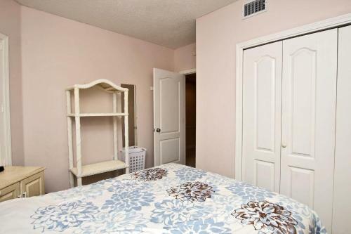Legacy 102 By Youngs Suncoast