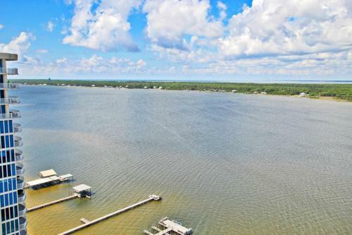 Bel Sole Penthouse 1801 By Youngs Suncoast