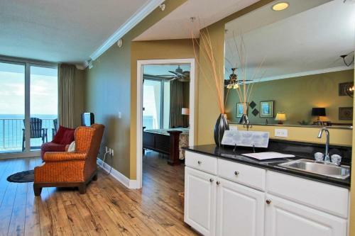San Carlos 801 By Youngs Suncoast