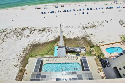 Colonnades 1202 By Youngs Suncoast