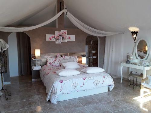 Studios - Suite Princi�re + Piscine Pr�s de Valencia