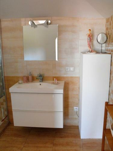 Studios - Suite Princi�re + Piscine Pr�s de Valencia