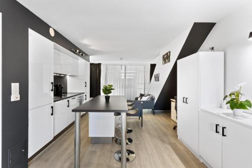 Stunning 2-story Fortitude Valley Apartment