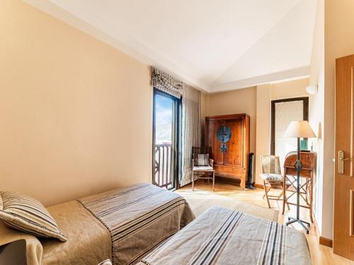 Holiday Home In Jand�a With Private Pool At The Golf Course