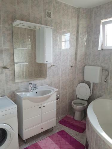 Apartman Karmela, Bn Centar