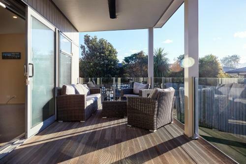 South Bay Getaway - Kaikoura Holiday Home