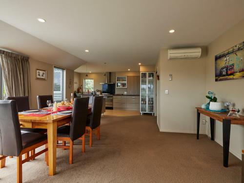 Seaside Serenity - Kaikoura Holiday Home