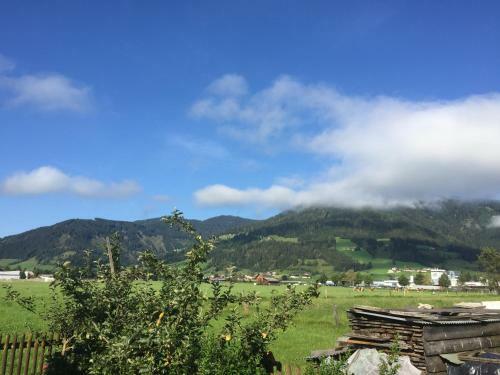 Hostal Pension Wieser "baschtlmai"