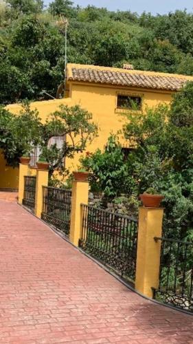 El Capricho De Almadan